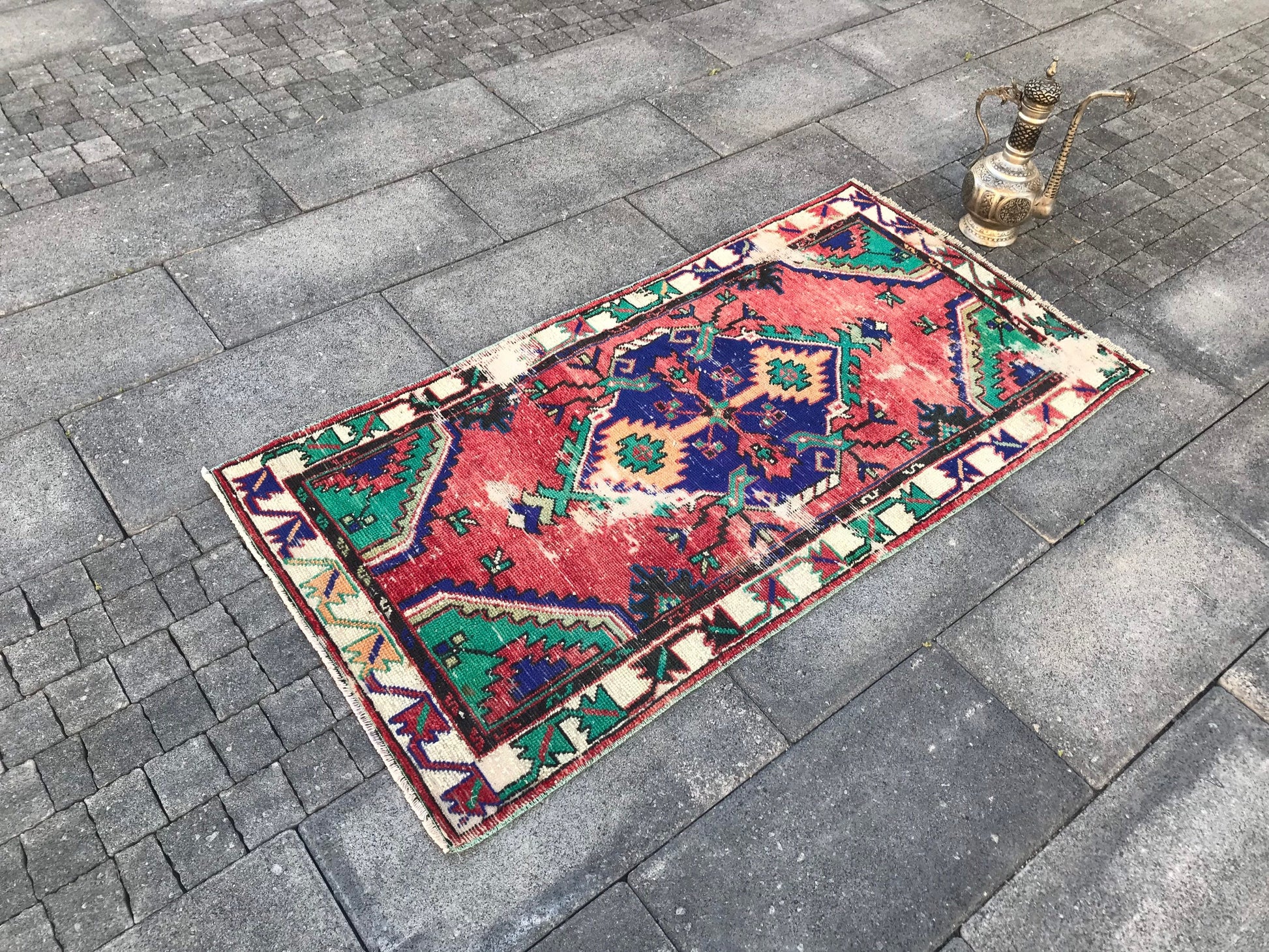 Pink Turkish Rug , Pink Vintage Rug , Handvoven Area Rug , Distressed Rug , Oushak Rug , Bedroom Rug , Kitchen Rug , Wool Rug , 2.5x5.1 Ft - Heritage and Rugs