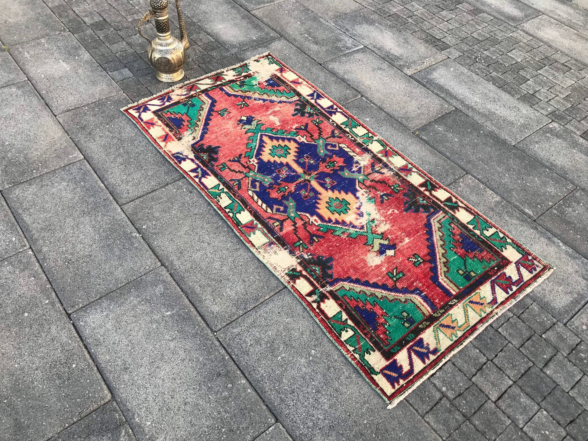 Pink Turkish Rug , Pink Vintage Rug , Handvoven Area Rug , Distressed Rug , Oushak Rug , Bedroom Rug , Kitchen Rug , Wool Rug , 2.5x5.1 Ft - Heritage and Rugs