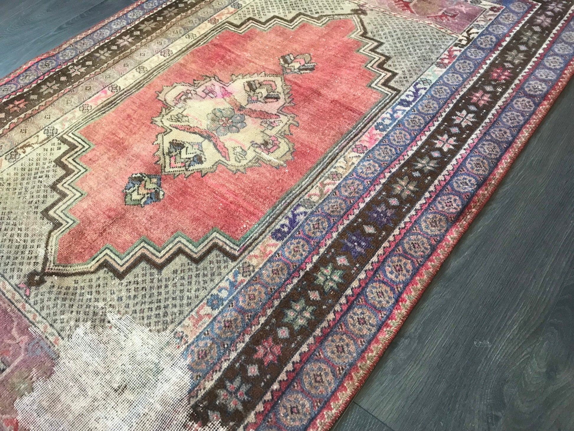 Pink Turkish Rug, Vintage Turkish Rug , Handvoven Area Rug , Pink Oushak Rug, Kitchen Rug, Bedroom Rug , Distressed Rug , 3.3 x5.5 Ft - Heritage and Rugs