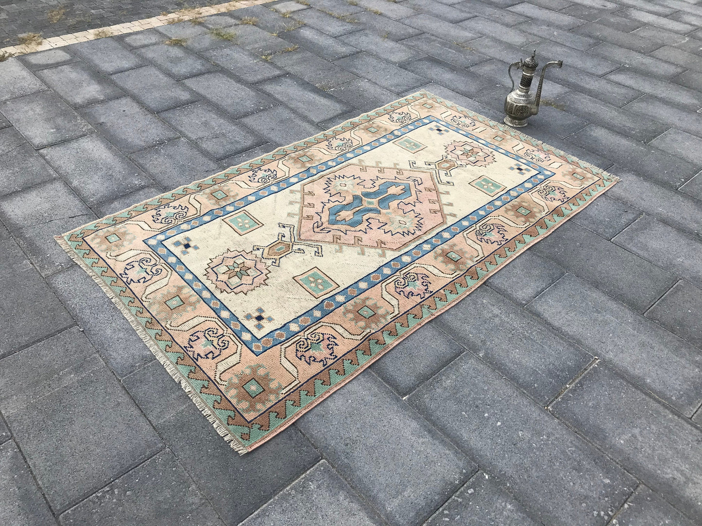 Wool Turkish Rug , Beige Turkish Rug , Vintage Area Rug , Oriental Rug , Handmade Area Rug , Bohemian Rug , Anatolian Rug , 4.0x6.9 Ft - Heritage and Rugs