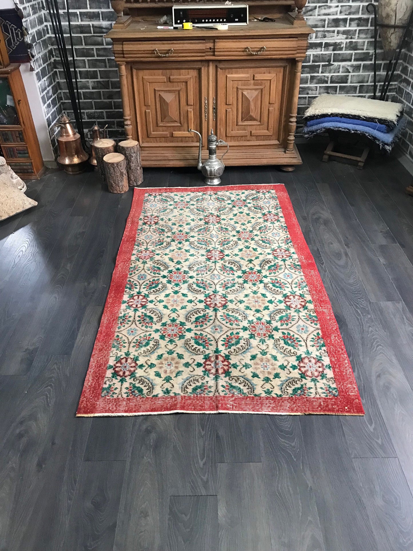 3.7x6.5 Medium Vintage Turkish Flower Wool Rug