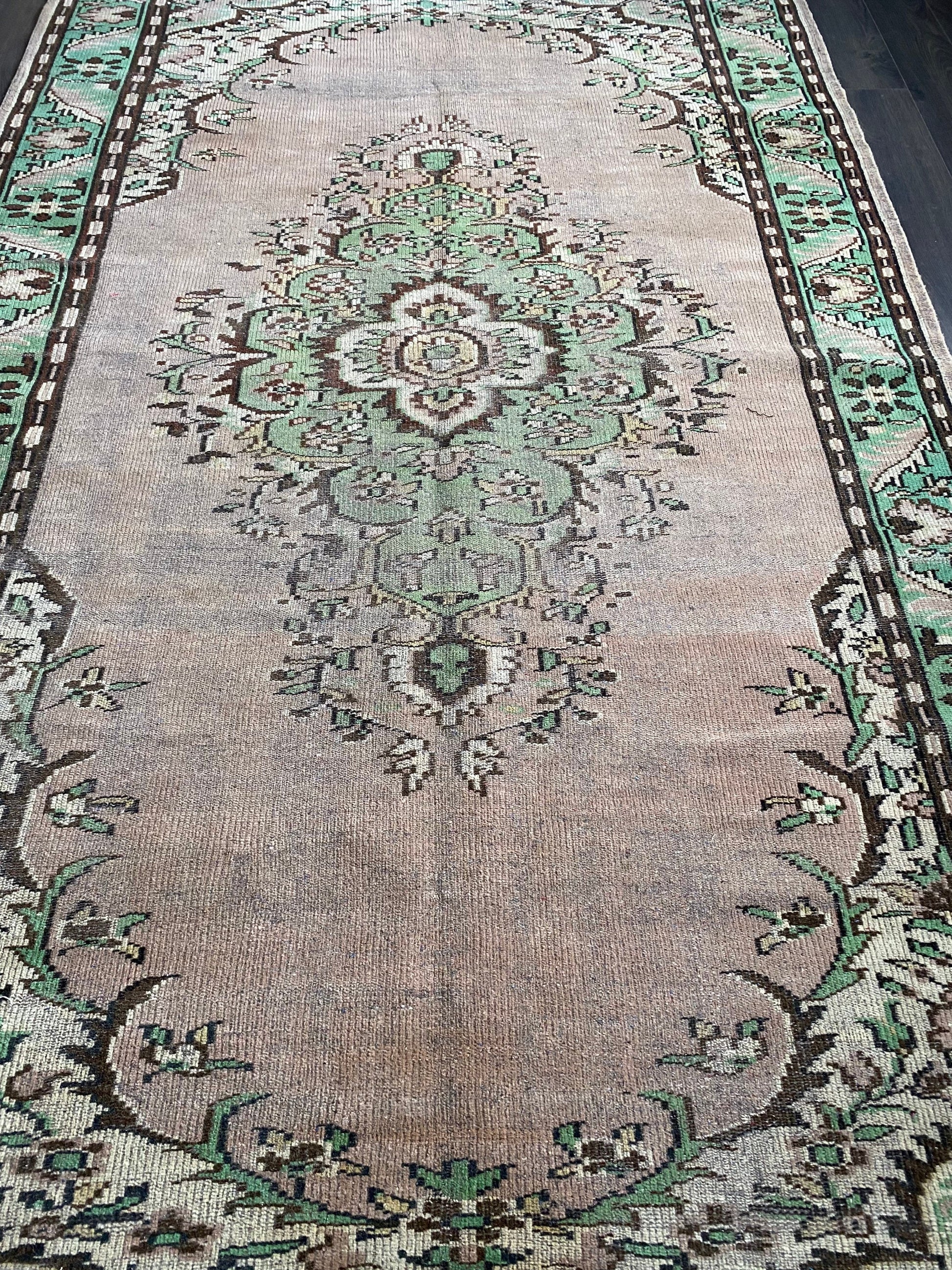 5.8x10.1 Large Vintage Green Turkish Oushak Wool Rug- Heritage and Rugs