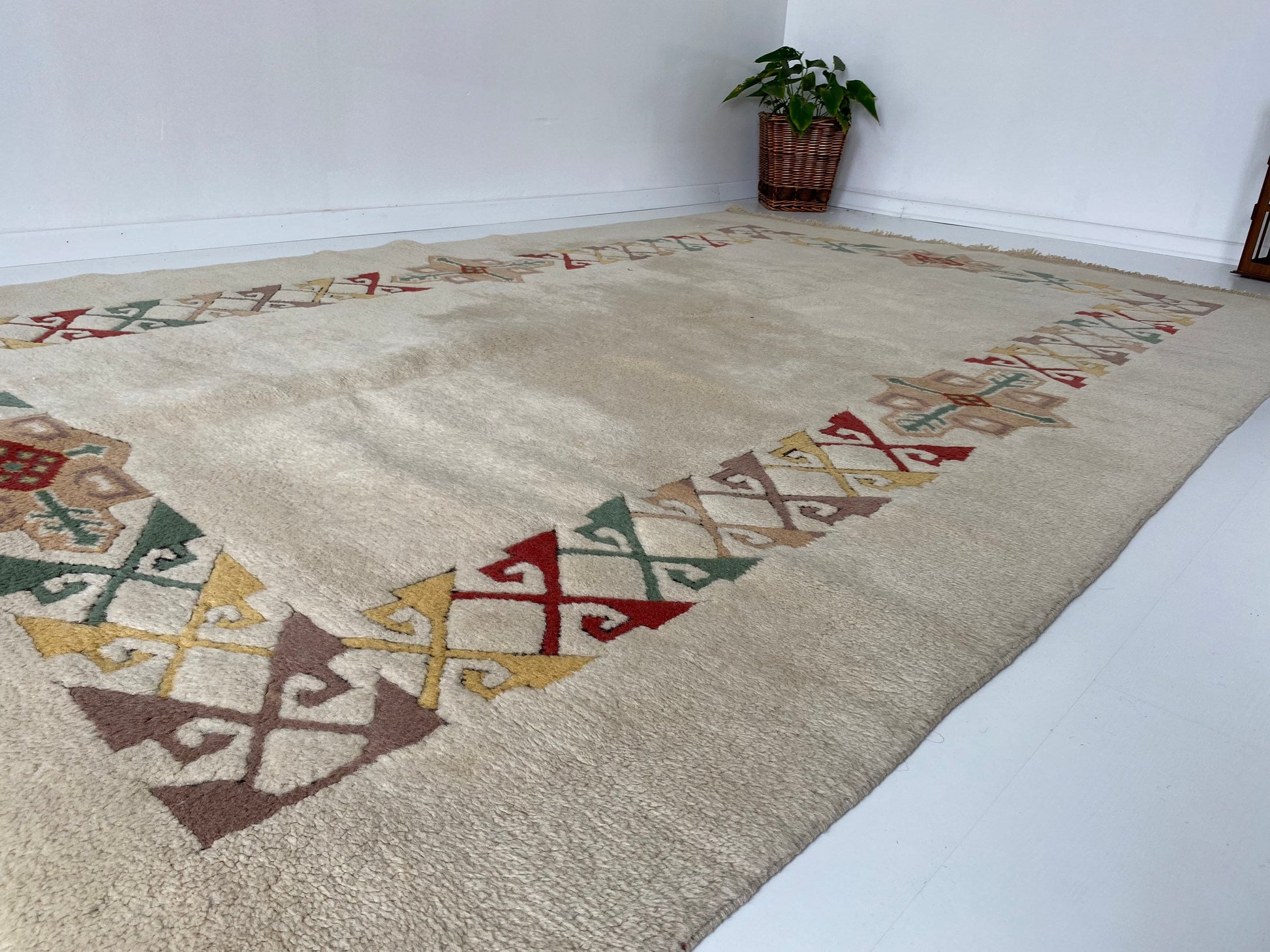 5.1x7.7 Large Vintage Beige Turkish Oushak Wool Rug - Heritage and Rugs