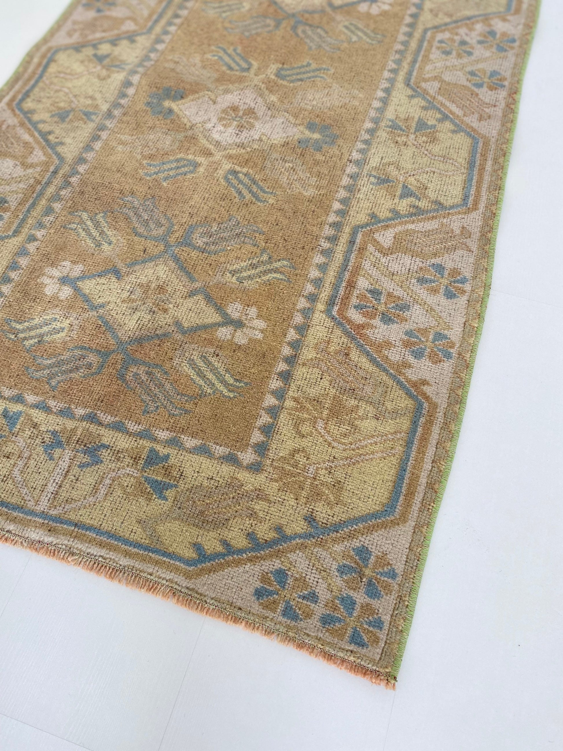 2.5x4.2 Vintage Turkish Oushak Wool Rug 