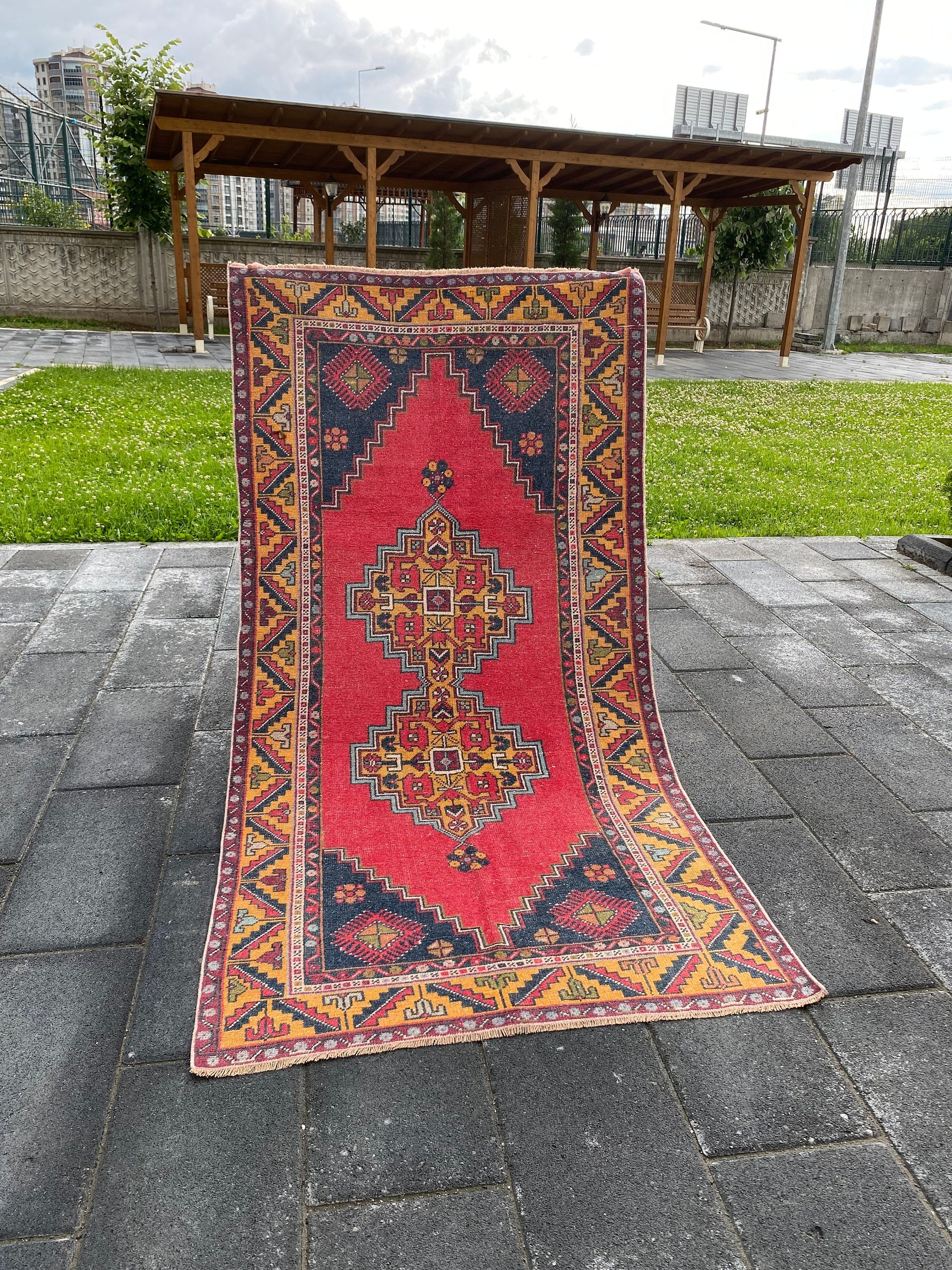 Red Turkish Rug / Vintage Red Rug , Large Oushak Rug / Oriental Rug / Red Kitchen Rug / Unique FarmHouse Rug / Vintage Area Rug/ 3.7x7.2 Ft - Heritage and Rugs