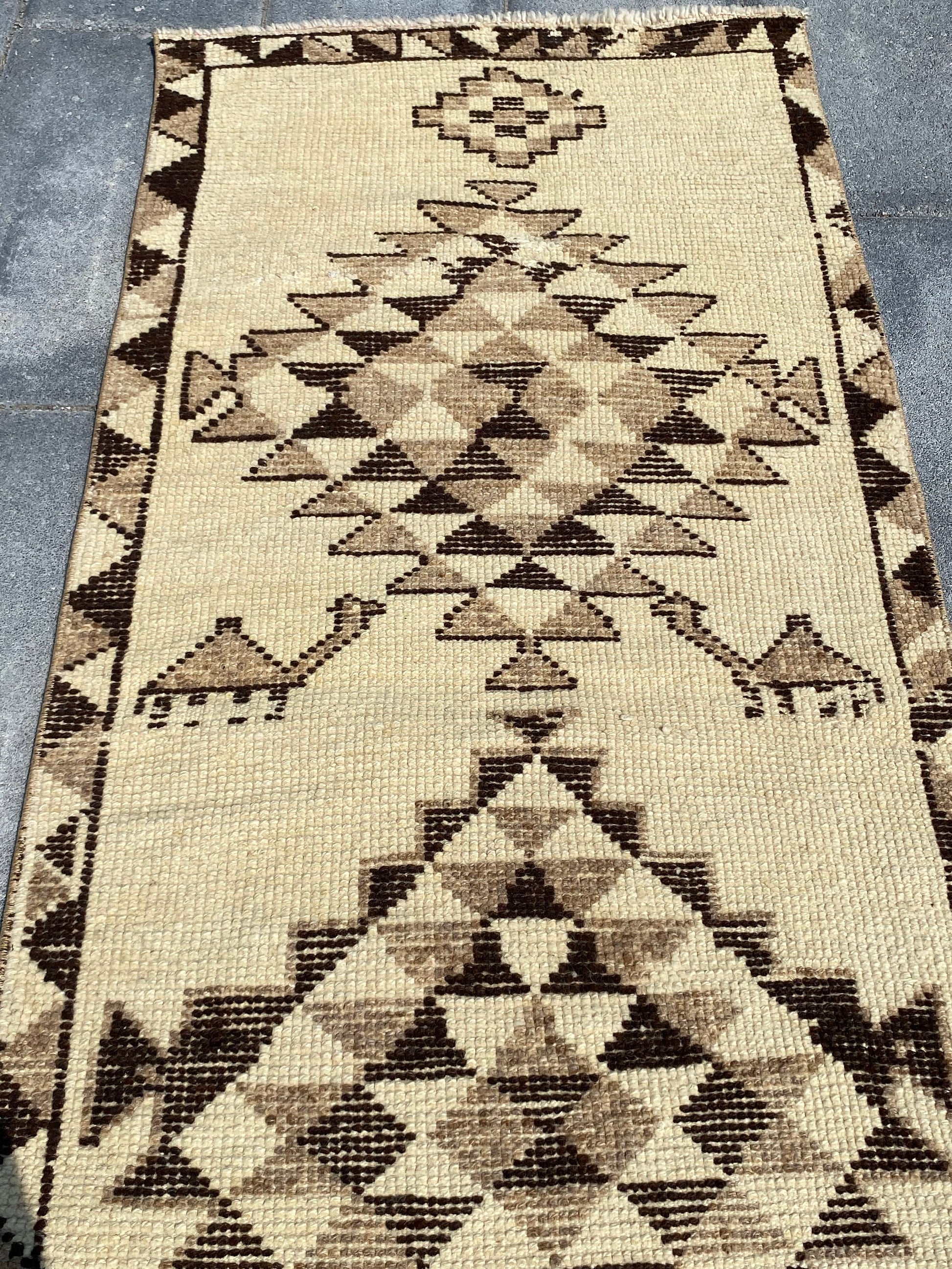 2.6x12.4 Vintage Persian Herki Wool Runner Rug - Heritage and Rugs